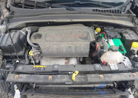 2017 Jeep Renegade Latitude 4X4 z USA, uszkodzony, nr VIN ZACCJBBB2HPE49710